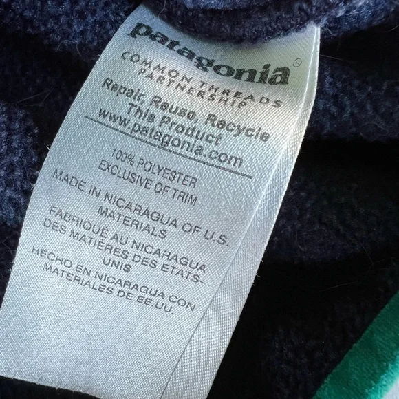 Patagonia Lightweight Synchilla Snap-T Pullover Navy Blue with green trim - Picture 6 of 12